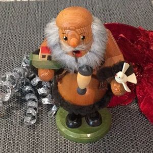 Seiffener Nussknackerhaus Ulbright German Smoker.